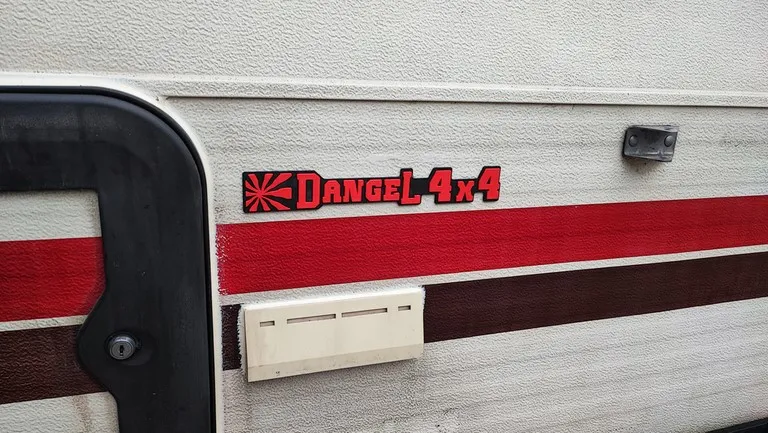 dangel 4x4 stiker logo
