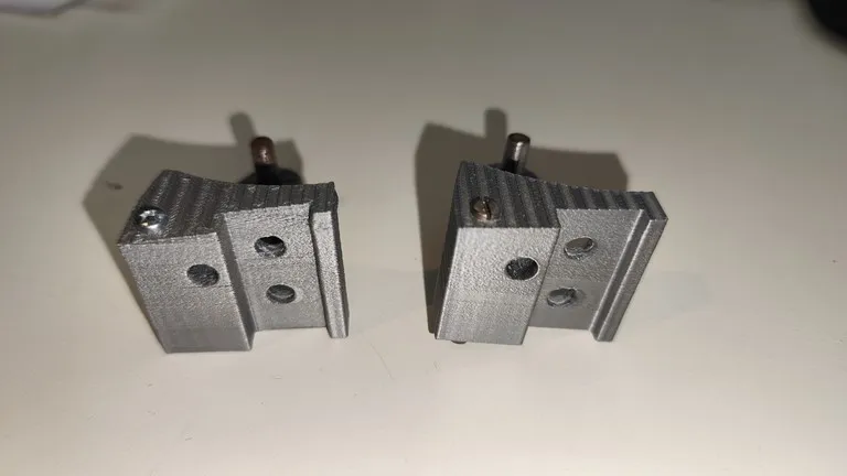 renault eriba , charniére de porte 