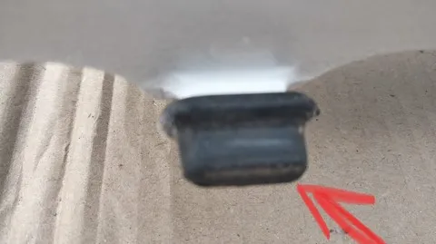 j5 c25 butée de calandre 